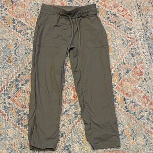 Lululemon joggers